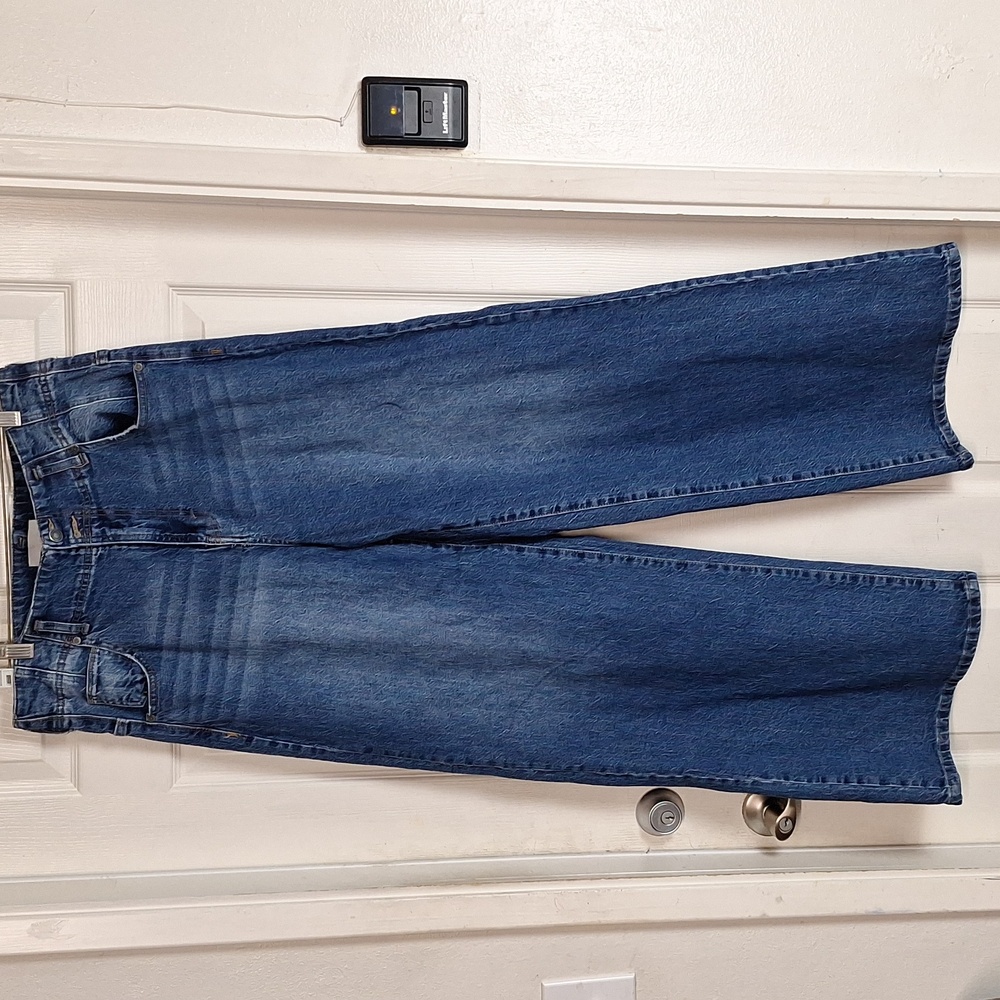 Habitual Women's High Rise Crop Blue Jeans Size 14